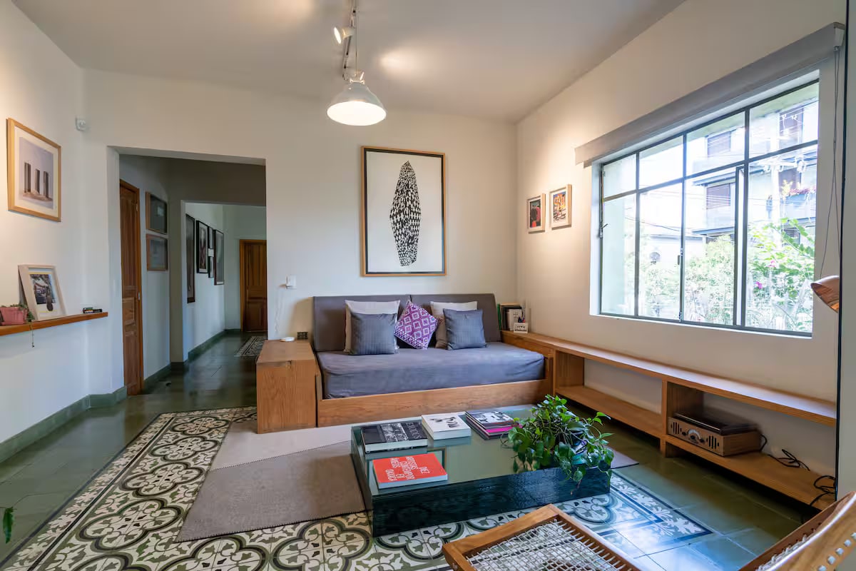 Light-filled architecture and living area in Roma Norte
